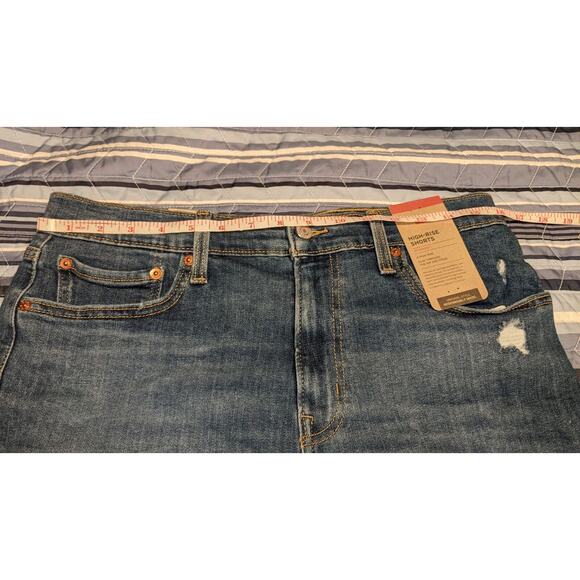 NEW Levi's Size 32 Chelsea Frayed-Hem High Rise SHORTY Denim Shorts - Picture 7 of 10